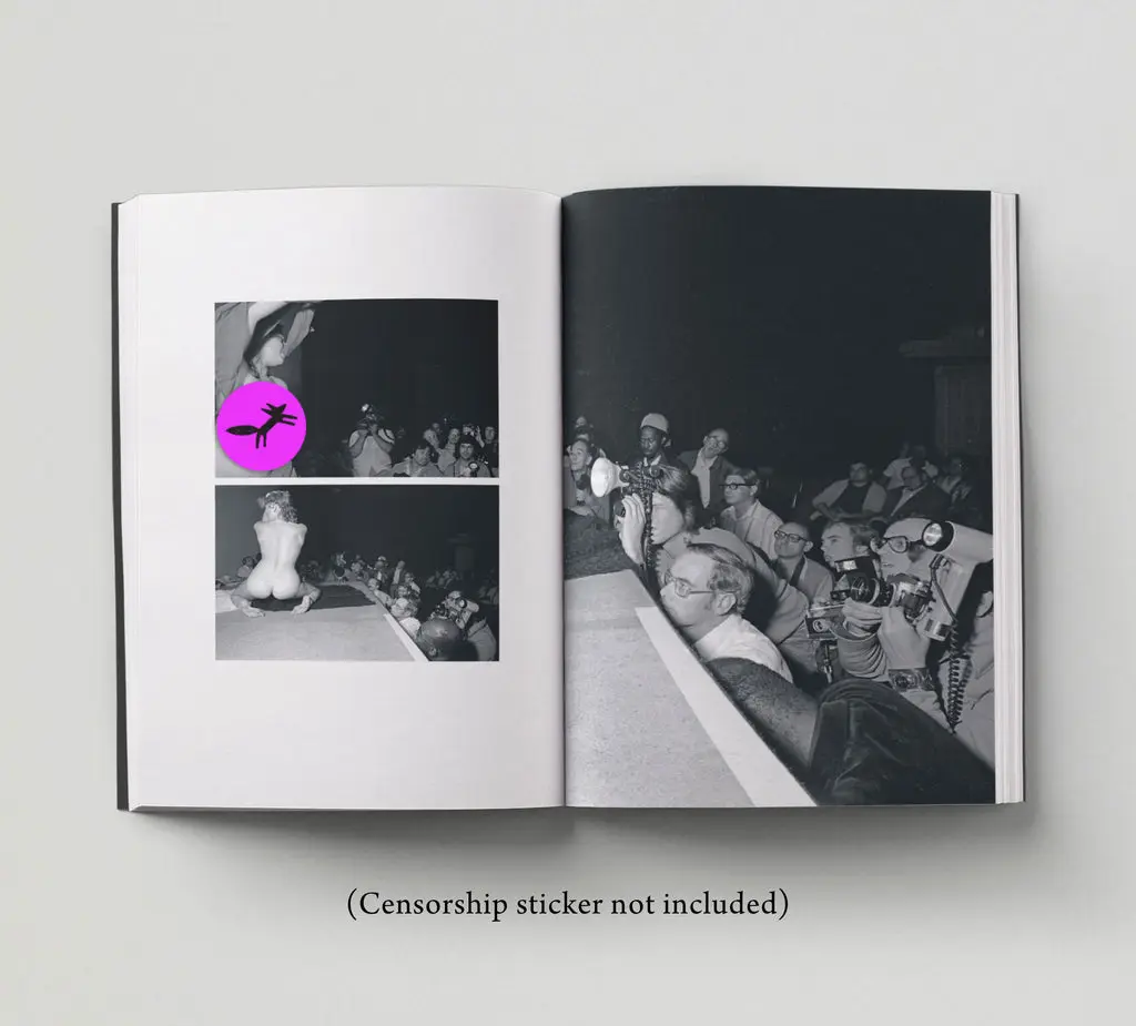 Men Photographing Women in the 70s image 6