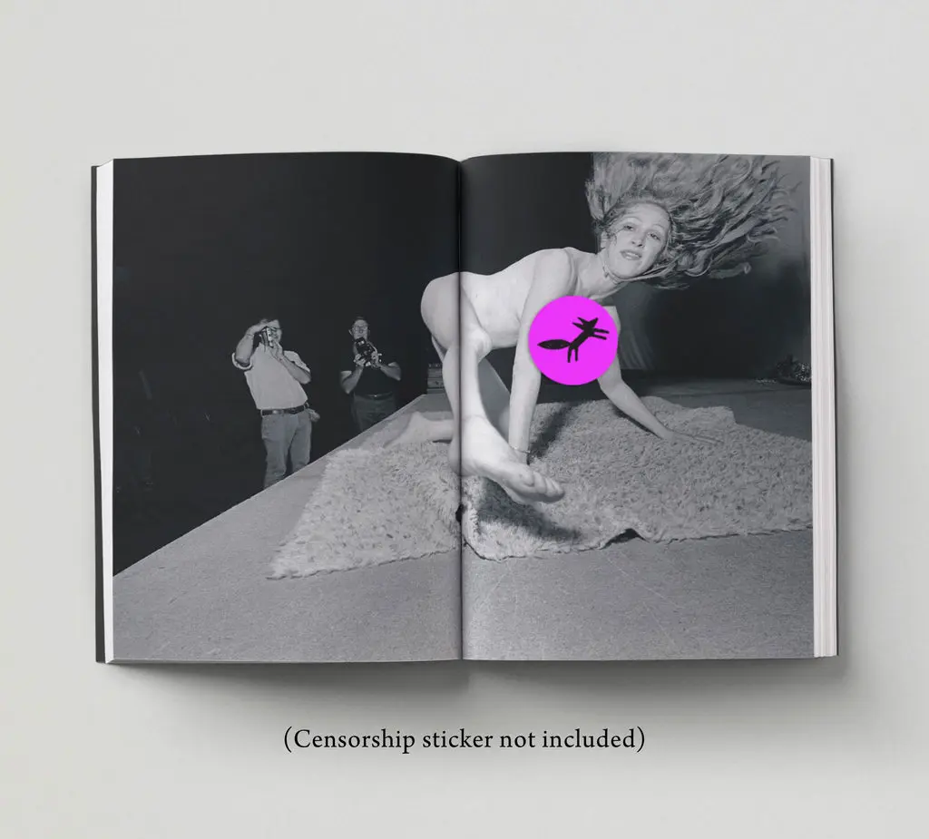 Men Photographing Women in the 70s image 10