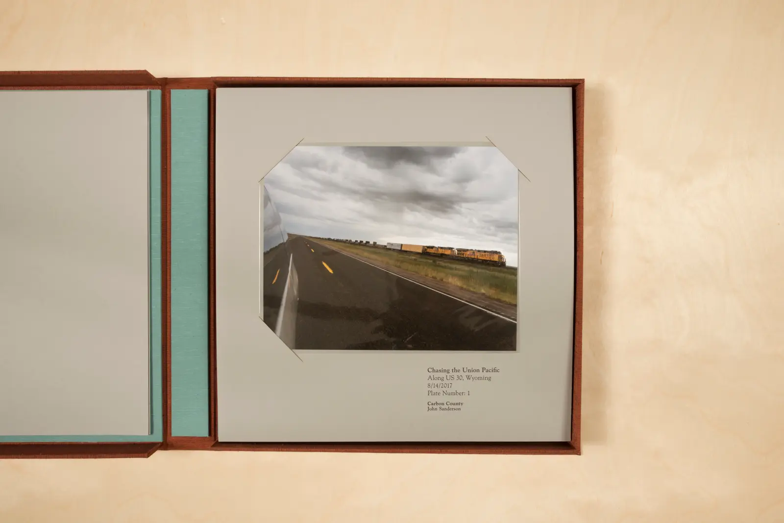 Carbon County Folio Box with Booklet image 5