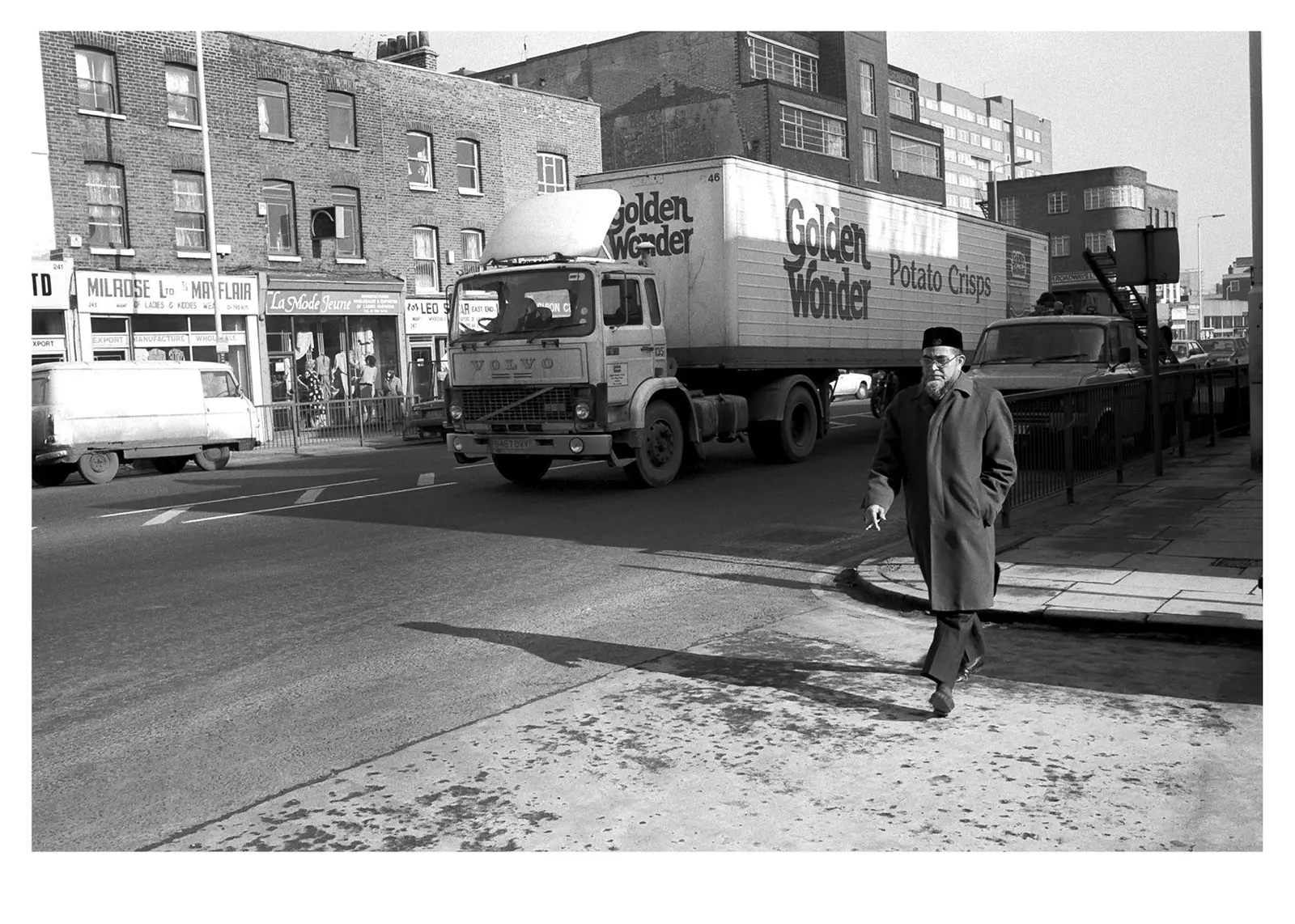 East London 1986 series 2 books image 3